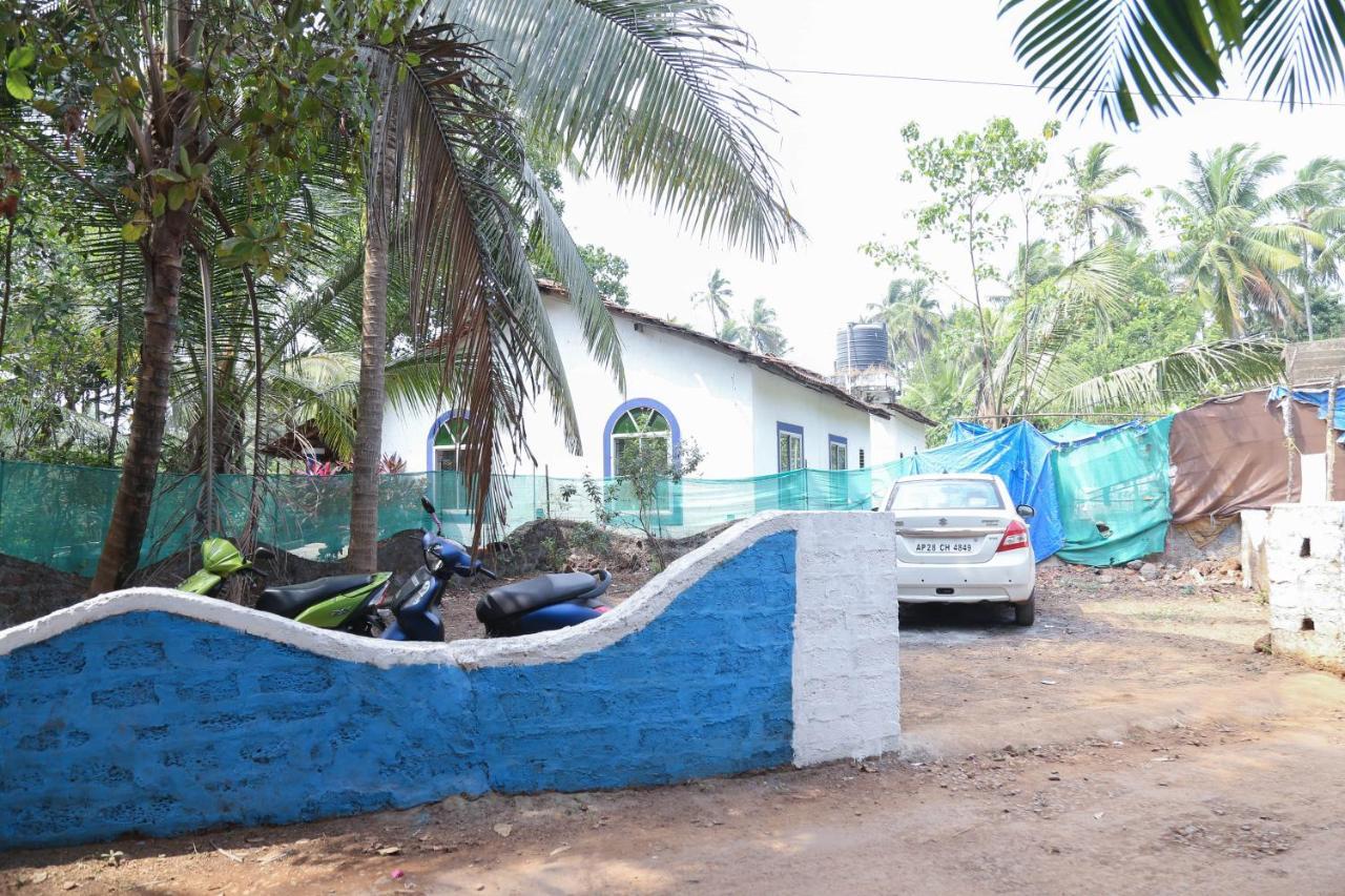 Goanvibes Hostel อันจูนา ภายนอก รูปภาพ