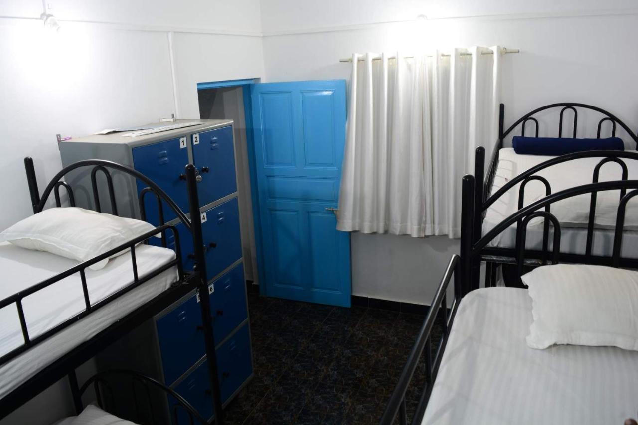 Goanvibes Hostel อันจูนา ภายนอก รูปภาพ