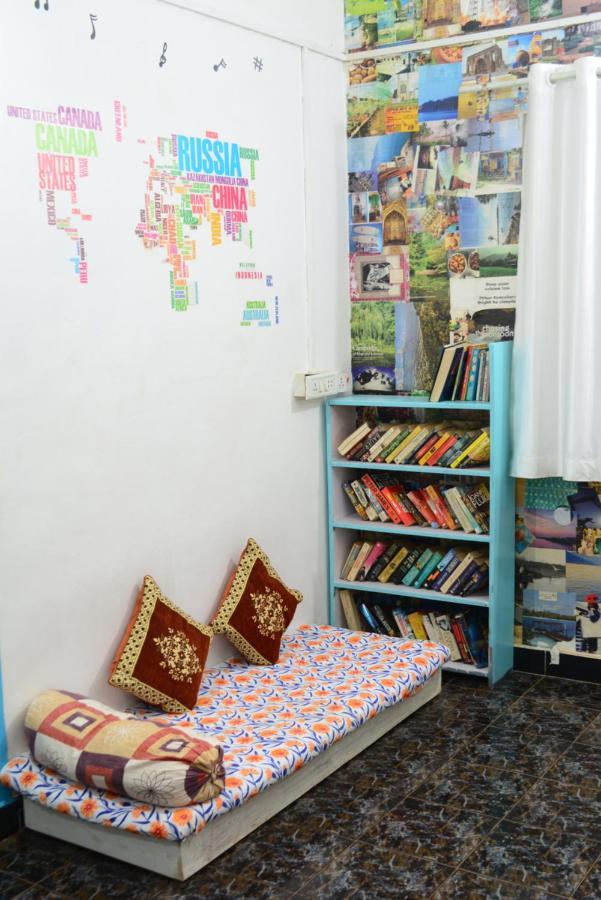 Goanvibes Hostel อันจูนา ภายนอก รูปภาพ