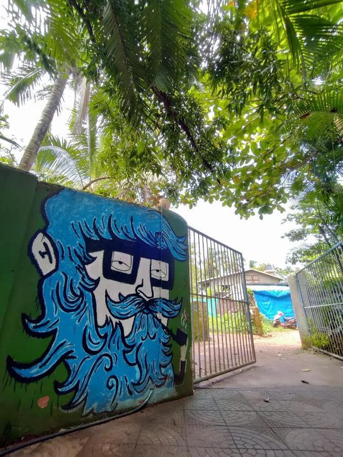 Goanvibes Hostel อันจูนา ภายนอก รูปภาพ