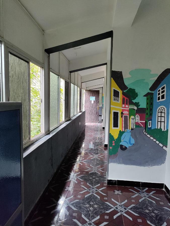 Goanvibes Hostel อันจูนา ภายนอก รูปภาพ