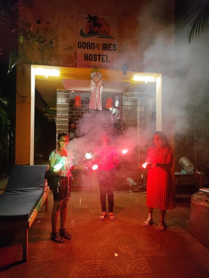 Goanvibes Hostel อันจูนา ภายนอก รูปภาพ